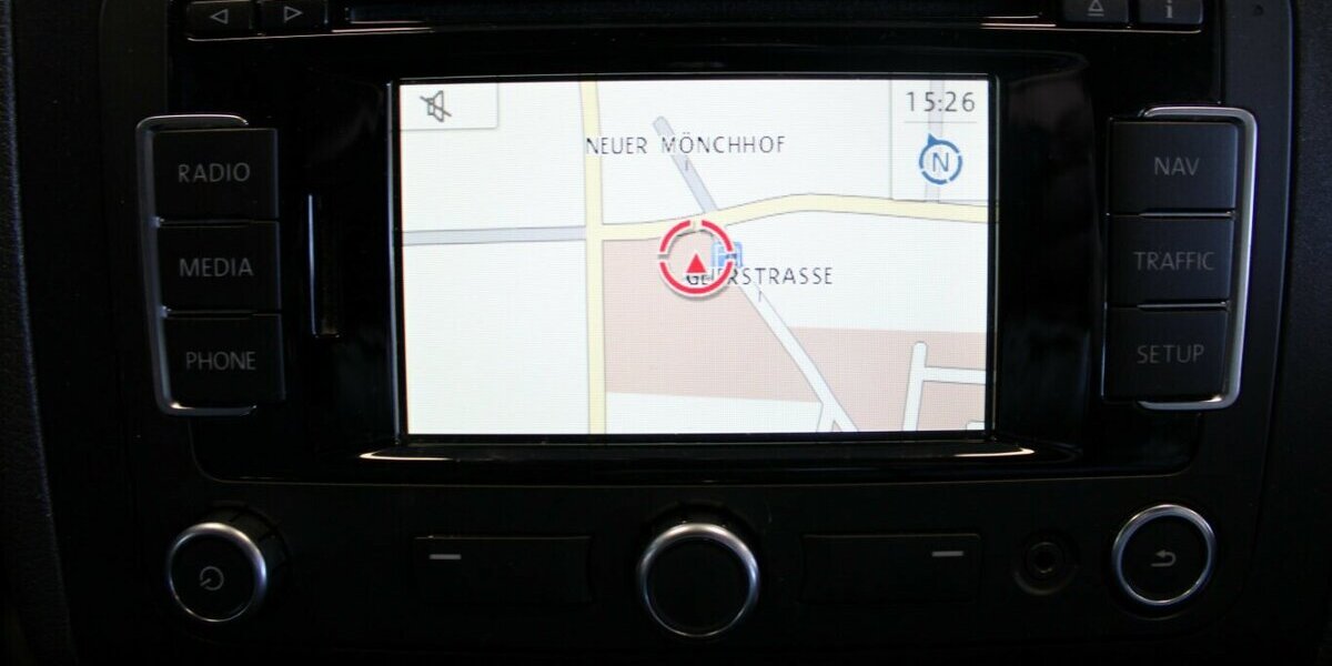 VW Caddy 2.0 TDI 140cv Tramper 122.019 km 15.980 &euro; Euskirchen 53881