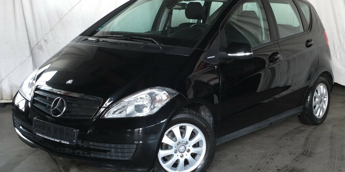Mercedes-Benz A 160 KLIMAANLAGE SITZHEIZUNG orig 81.695 km ! 81.695 km 7.304 &euro; Köln 50858
