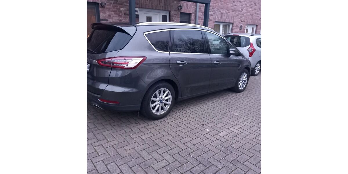 Ford S-Max 192.500 km 11.250 &euro; Köln 50769