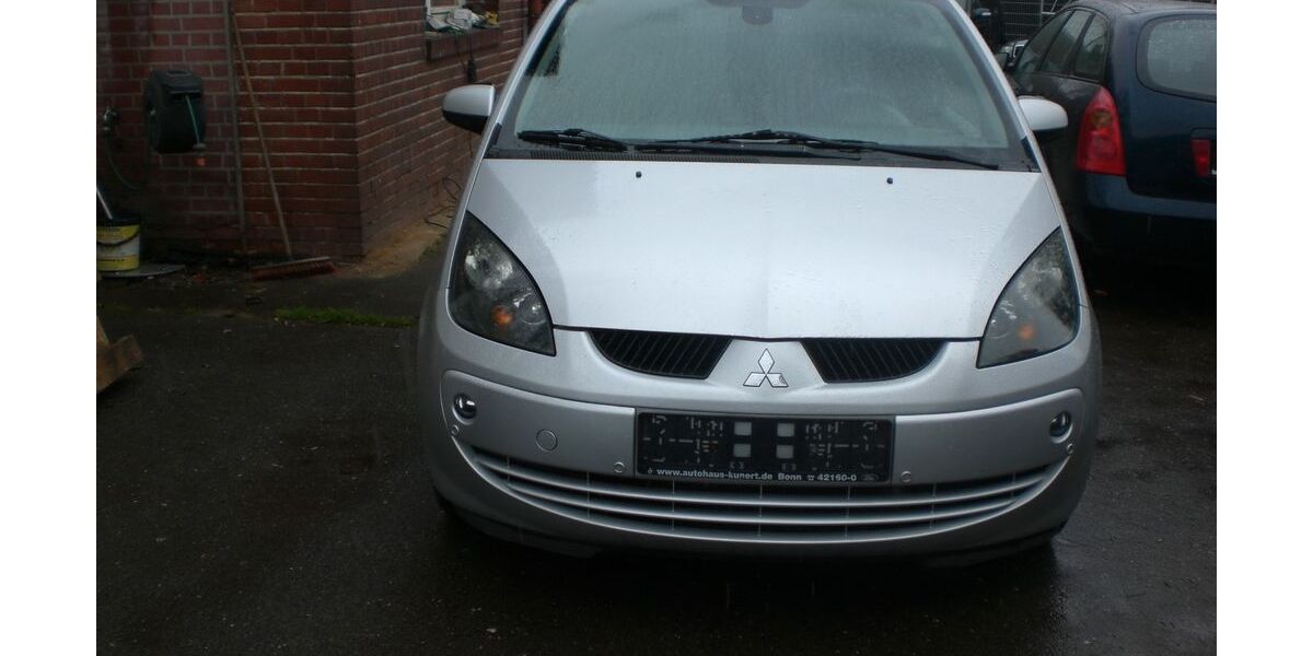 Mitsubishi Colt 209.000 km 2.500 &euro; Köln 50735
