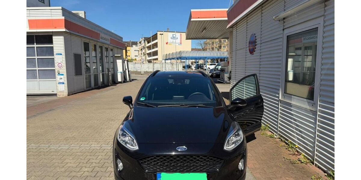 Ford Fiesta 37.000 km 17.800 &euro; Köln 50733