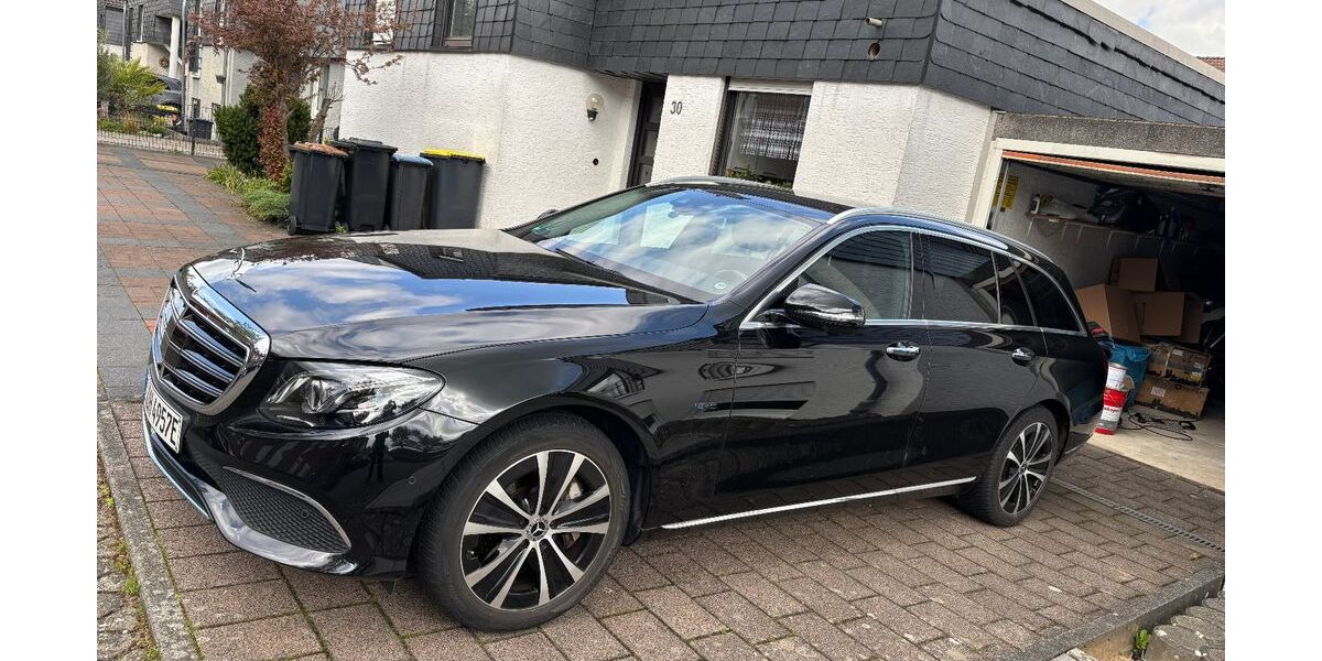 Mercedes-Benz E 300 133.000 km 23.000 &euro; Köln 50765