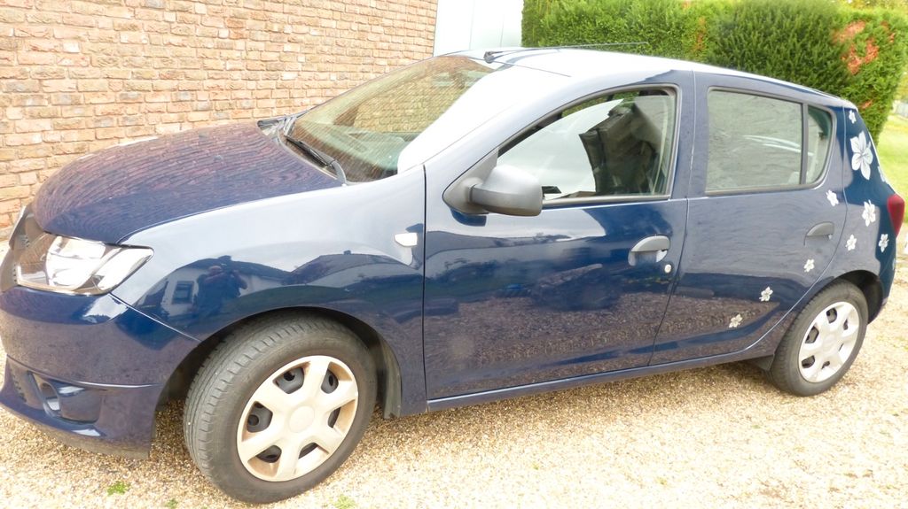 Dacia Sandero 73.400 km 3.400 &euro; Zülpich 53909