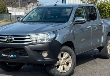 Toyota Hilux 92.000 km 29.999 &euro; Jülich 52428