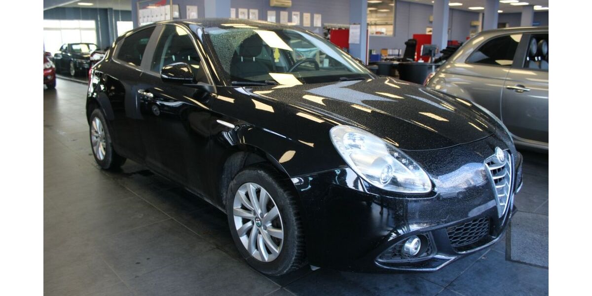 Alfa Romeo Giulietta 119.650 km 10.980 &euro; Euskirchen 53881