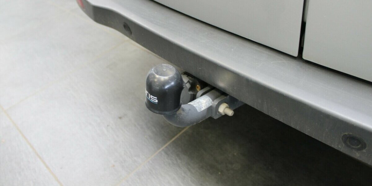 Ford Transit Courier 1.5 8V TDCi EcoBlue - AHK - Klima 97.432 km 8.980 &euro; Euskirchen 53881