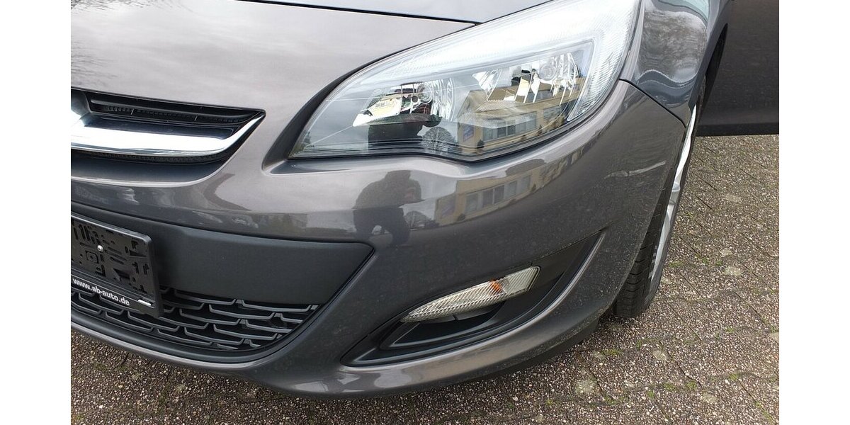 Opel Astra ACTIVE KLIMAANLAGE 17 ZOLL LMF TEMPOMAT 92.855 km 7.498 &euro; Köln 50858