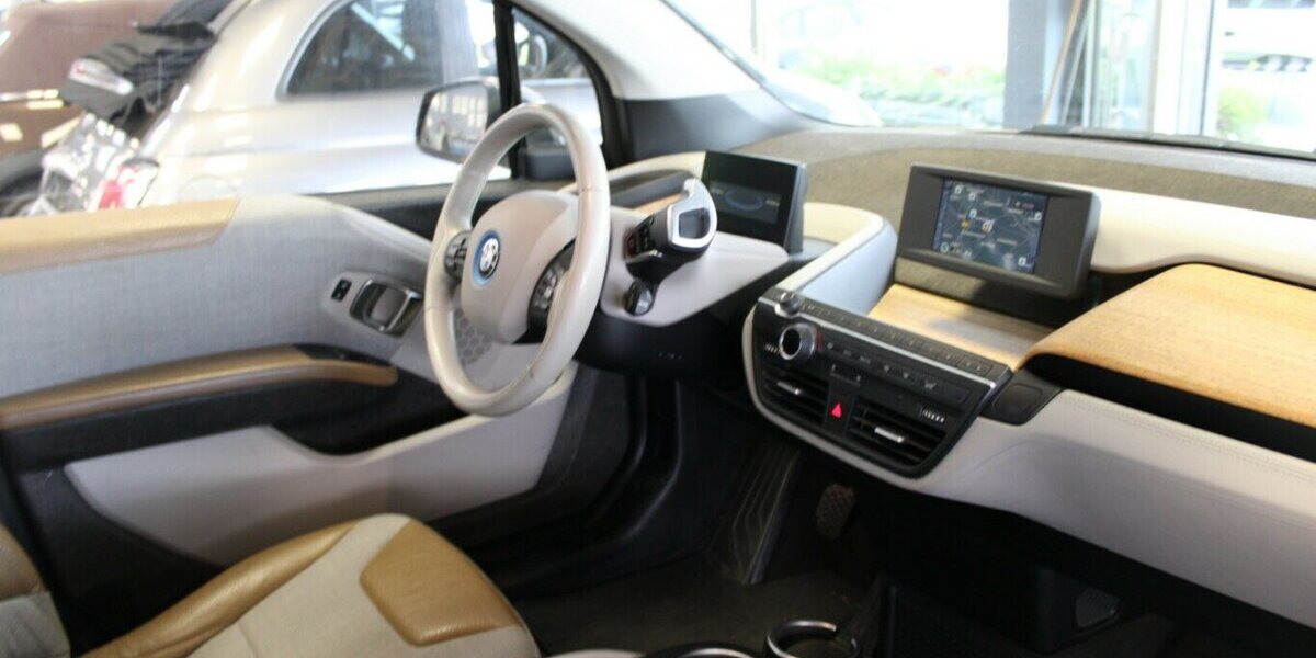 BMW i3 60 AH Navi - PDC - Kamera 84.100 km 6.980 &euro; Euskirchen 53881