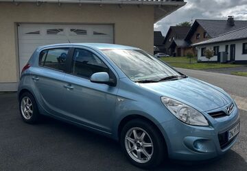 Hyundai i20 67.375 km 6.999 &euro; Nideggen 52385