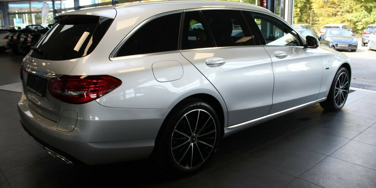 Mercedes-Benz C 300 e T 9G-Tronic Avantgarde 21.318 km 28.480 &euro; Euskirchen 53881