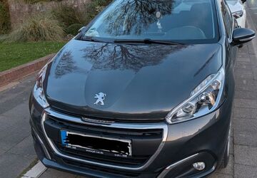 Peugeot 208 62.800 km 8.100 &euro; Bergheim 50126