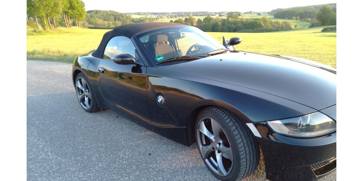 BMW Z4 104.000 km 11.990 &euro; Köln 51105