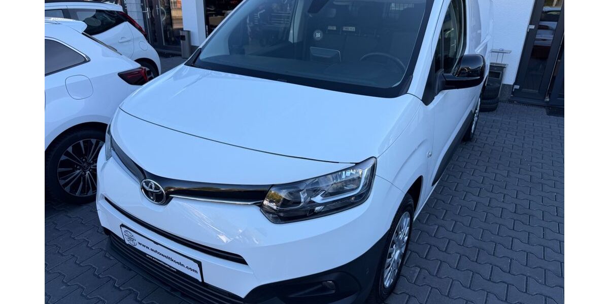 Toyota Proace (Verso) 8.900 km 18.990 &euro; Köln 51065
