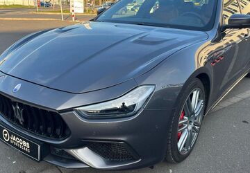 Maserati Ghibli 59.800 km 76.980 &euro; Köln 50829