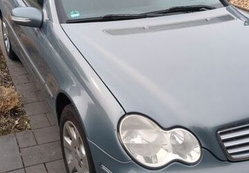 Mercedes-Benz C 220 303.000 km 2.800 &euro; Kerpen 50169