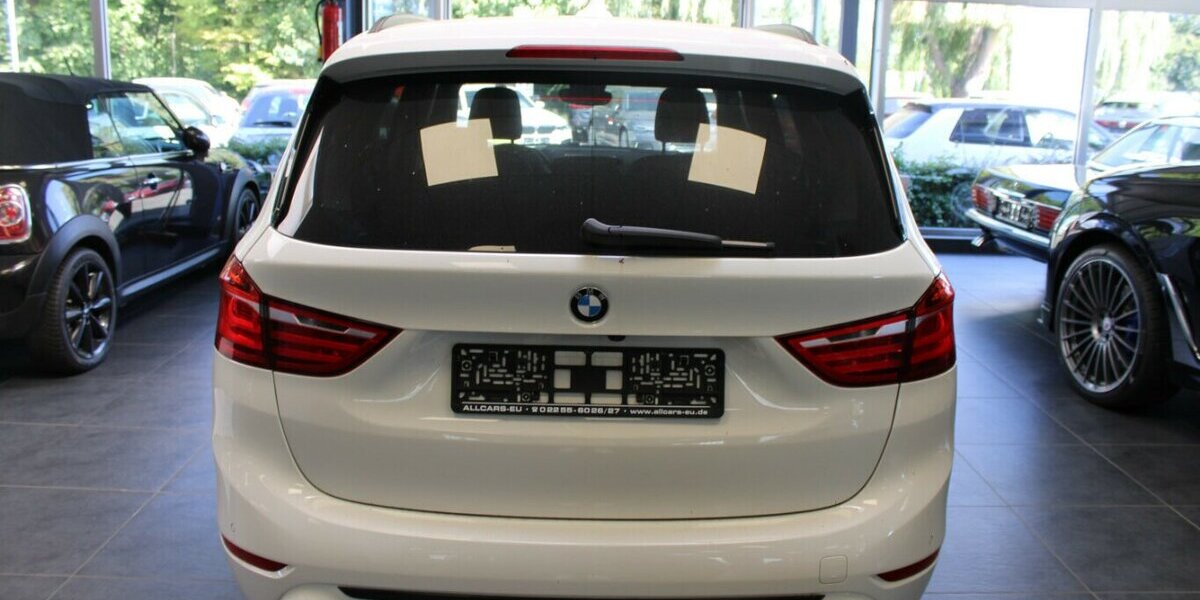 BMW 218 218d Gran Tourer Aut. Sport Line - Navi - LED 69.998 km 22.980 &euro; Euskirchen 53881