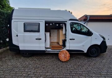 Opel Vivaro 90.000 km 22.990 &euro; Köln 50999