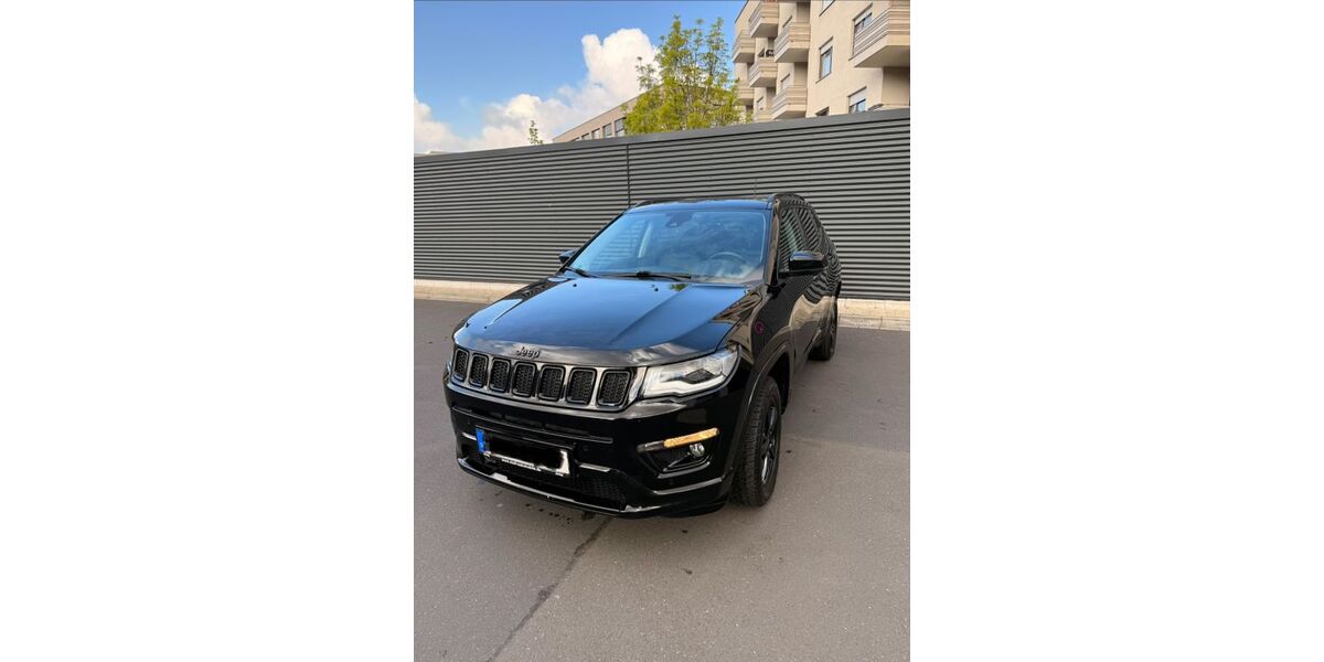 Jeep Compass 78.000 km 19.200 &euro; Köln 50827