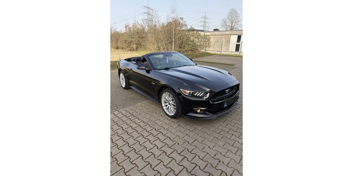 Ford Mustang 81.000 km 32.500 &euro; Köln 50968