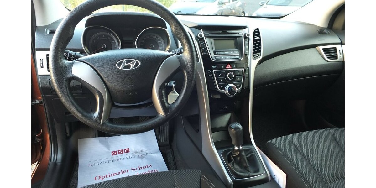 Hyundai i30 KLIMAAUTOMATIK SPORT LMF/BREITREIFEN 117.877 km 6.798 &euro; Köln 50858