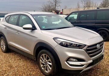 Hyundai TUCSON 128.000 km 13.999 &euro; Köln 51107