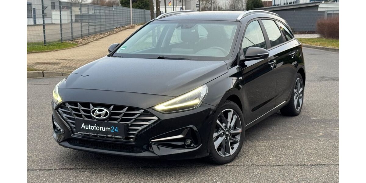 Hyundai i30 90.000 km 14.899 &euro; Jülich 52428