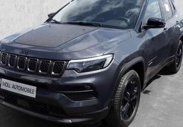 Jeep Compass 28.798 km 25.480 &euro; Köln 50825