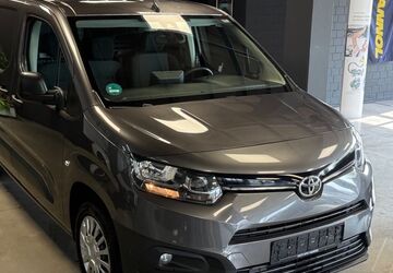 Toyota Proace (Verso) 109.000 km 9.900 &euro; Jülich 52428