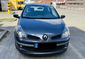 Renault Clio 210.000 km 1.299 &euro; Köln 50825
