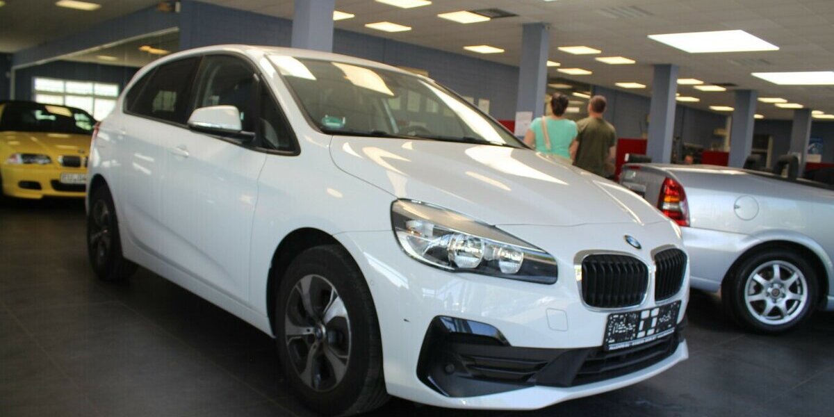 BMW 216 216i Active Tourer - Navi - SHZ - PDC - 1.HAND 61.830 km 15.480 &euro; Euskirchen 53881