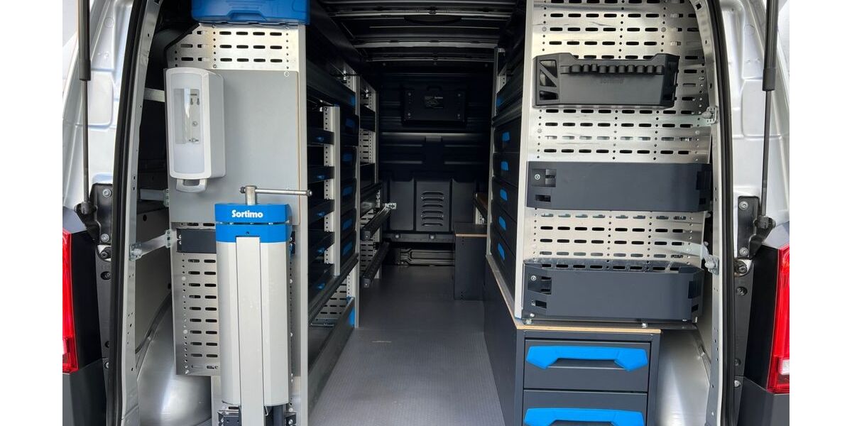 Mercedes-Benz Vito 91.672 km 25.900 &euro; Köln-Riehl 50735