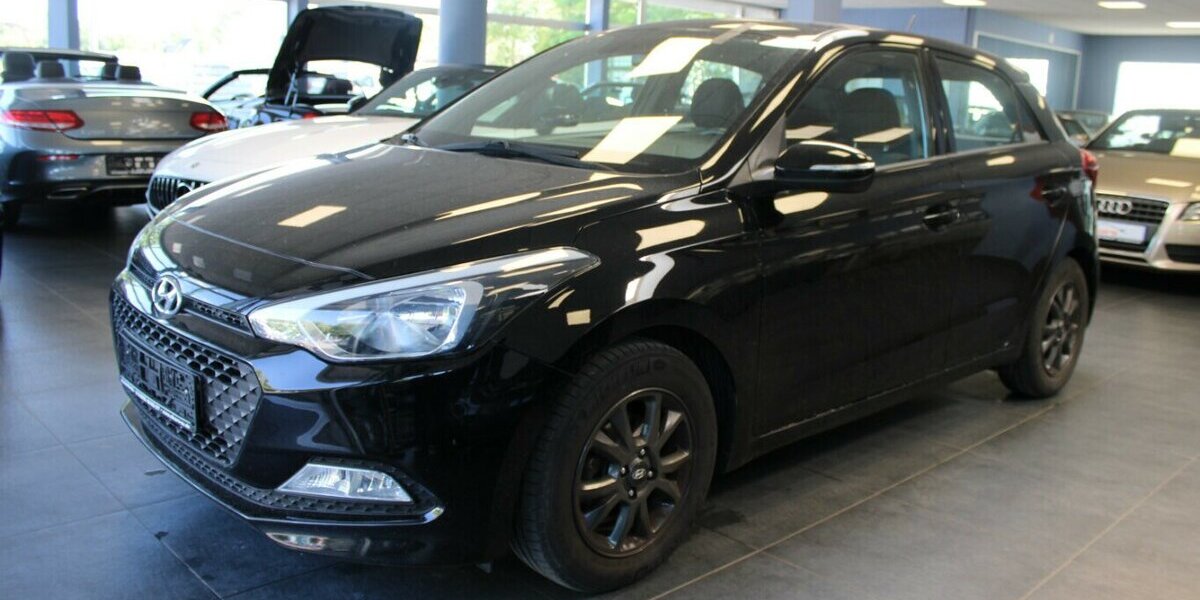 Hyundai i20 1.2 5-Türig - Klima - SHZ - 83.709 km 9.480 &euro; Euskirchen 53881