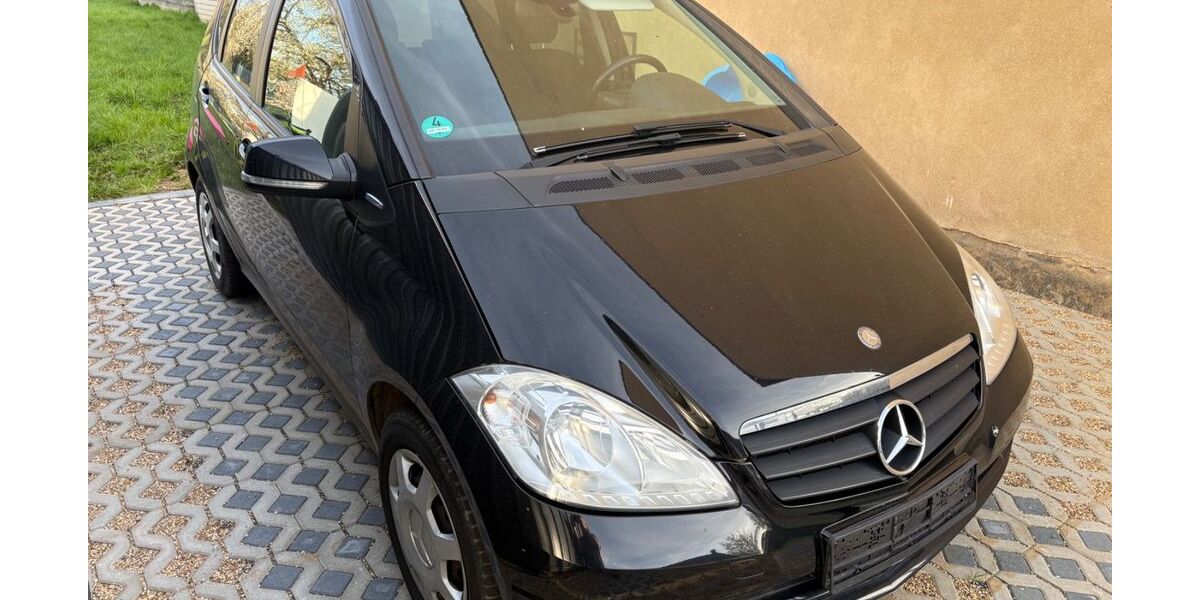 Mercedes-Benz A 160 151.000 km 3.300 &euro; Niederzier 52382