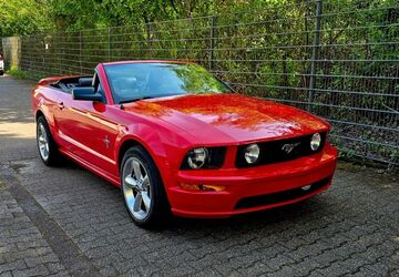 Ford Mustang 78.000 km 13.450 &euro; Köln 51105