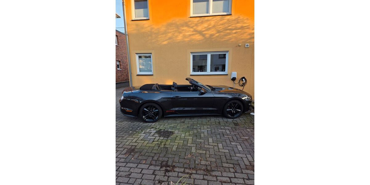 Ford Mustang 24.000 km 45.800 &euro; Pulheim 50259