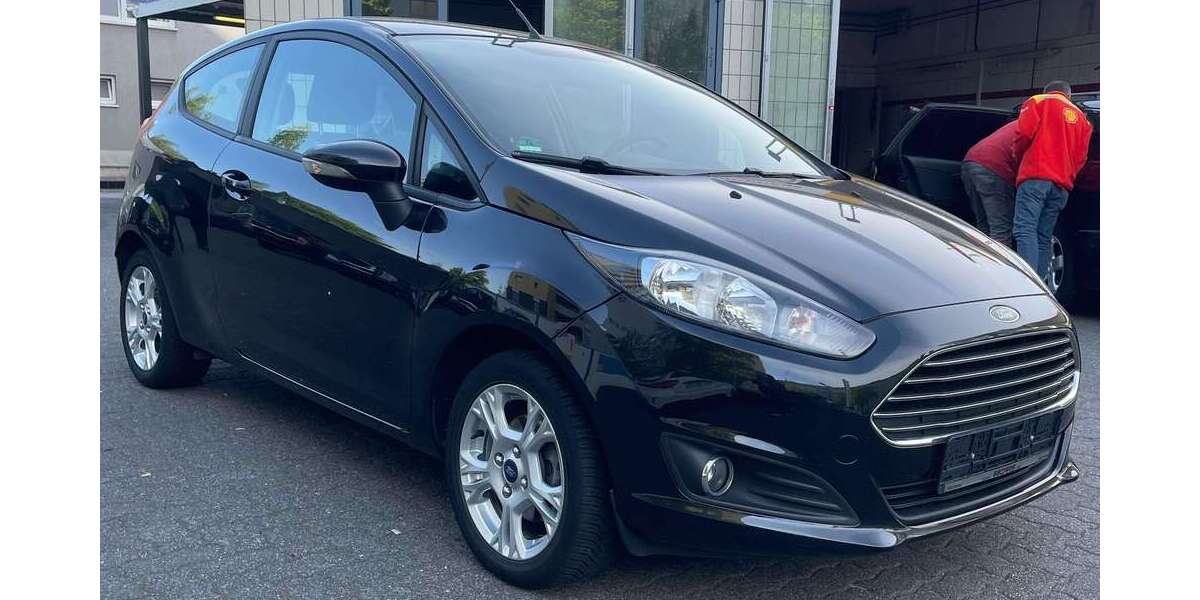Ford Fiesta 99.790 km 7.300 &euro; Köln 51105