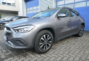Mercedes-Benz GLA 180 52.821 km 28.850 &euro; Monheim 40789