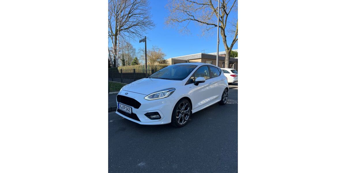 Ford Fiesta 69.000 km 11.999 &euro; köln 50769