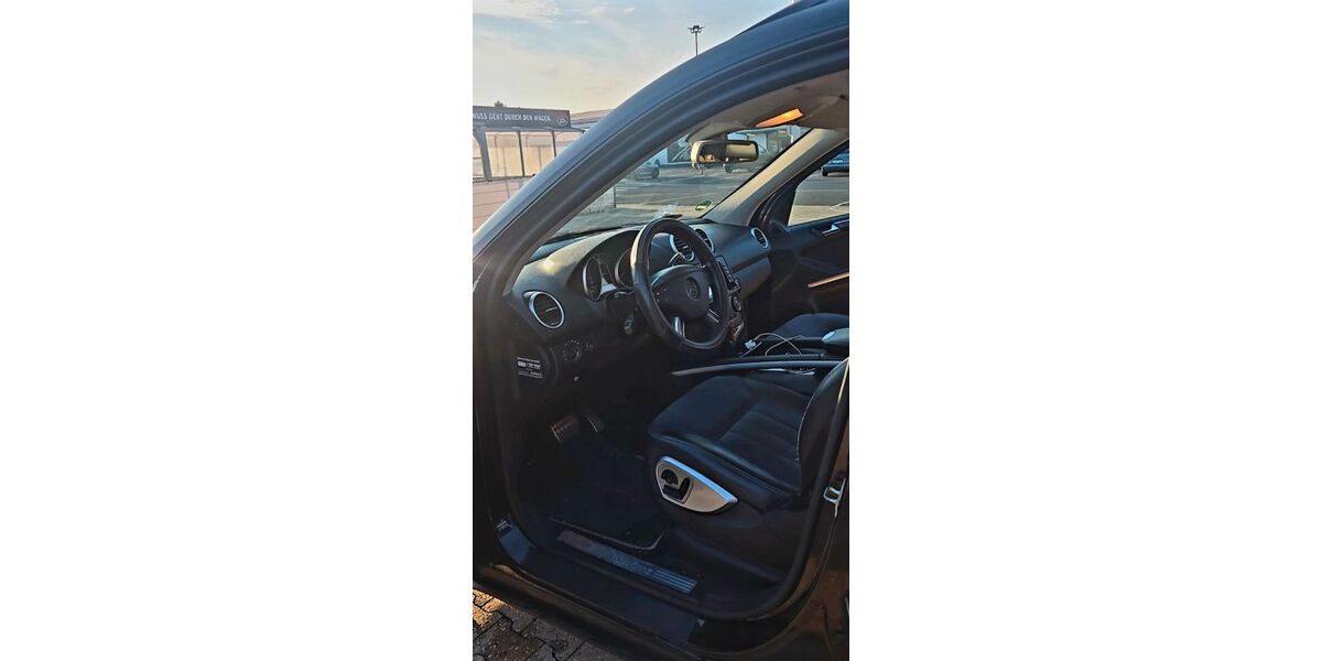 Mercedes-Benz ML 350 260.000 km 6.800 &euro; Kerpen 50170