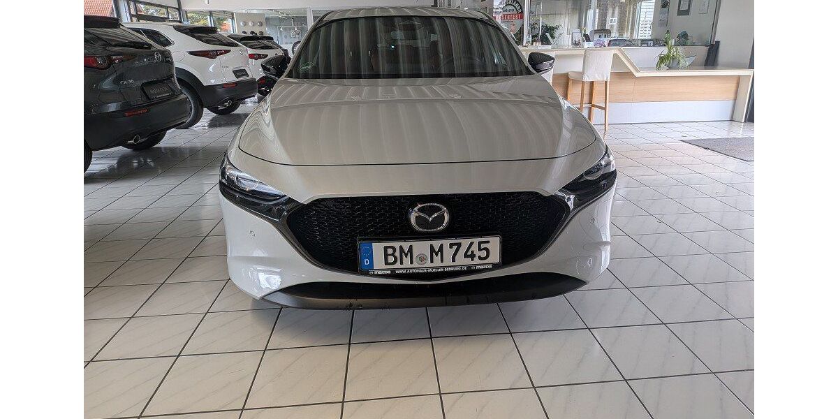 Mazda 3 4.186 km 25.950 &euro; Bedburg 50181