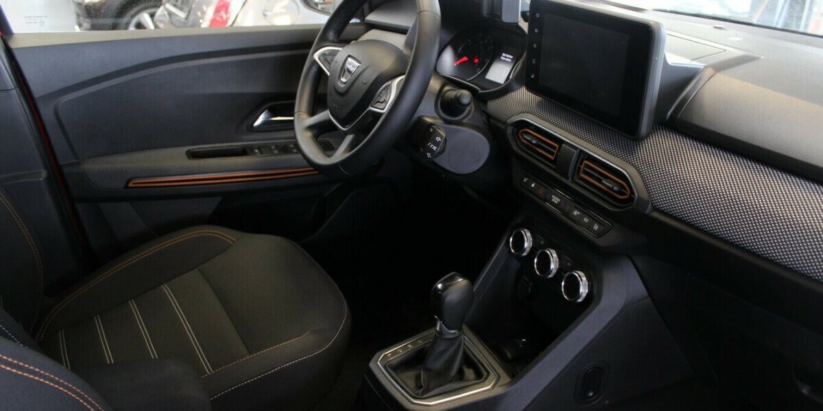 Dacia Sandero Stepway TCe 90 CVT Comfort 84.345 km 12.980 &euro; Euskirchen 53881