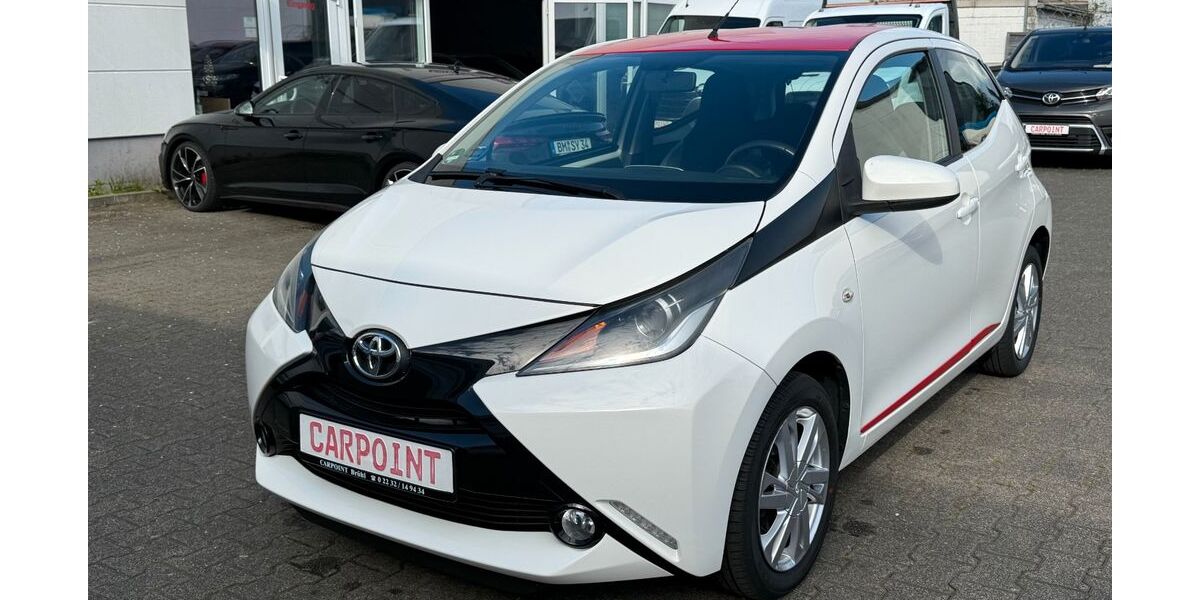 Toyota Aygo (X) 76.000 km 6.750 &euro; Brühl 50321
