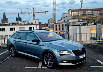 Skoda Superb 117.000 km 22.900 &euro; Köln 50829
