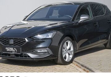 Seat Leon 8.228 km 26.380 &euro; Düren 52351
