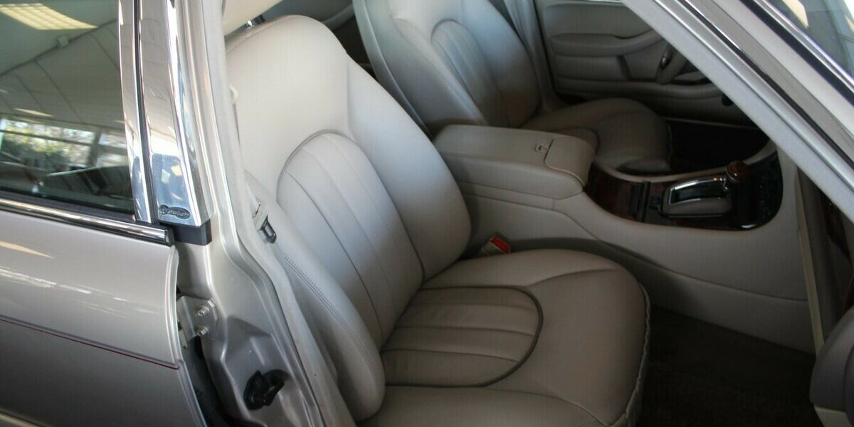 Jaguar XJ 4.0 Lang Automatik - Leder - Schiebedach - 119.865 km 19.980 &euro; Euskirchen 53881