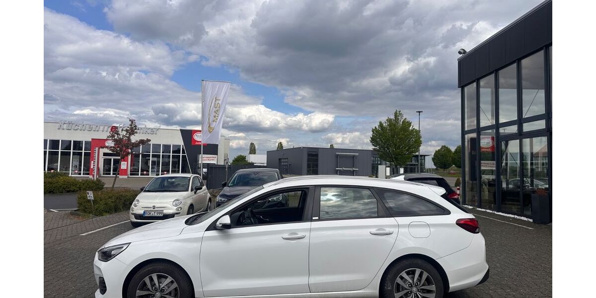 Hyundai i30 67.000 km 14.980 &euro; Erftstadt 50374