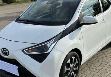 Toyota Aygo 35.000 km 12.999 &euro; Niederkassel, Stadt 53859