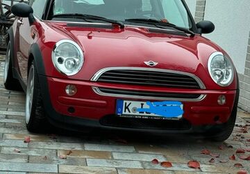 Mini ONE 85.000 km 2.600 &euro; Köln 50933