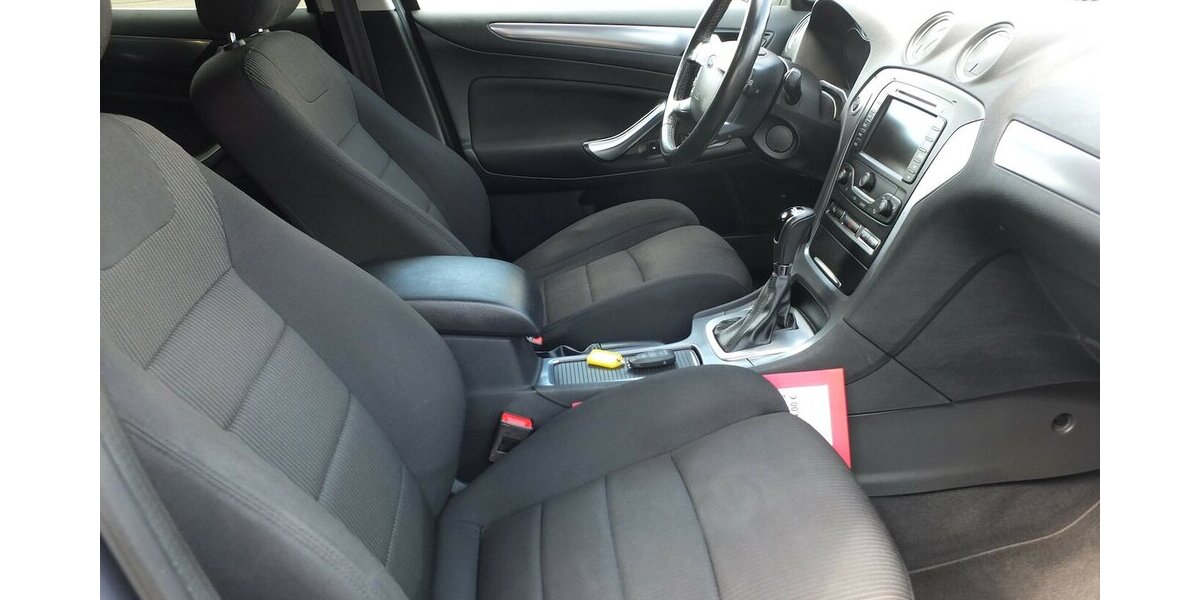 Ford Mondeo 2.0TDCi WM26: NAVI XENON PDC AHK BLUETOOTH 143.215 km 8.908 &euro; Köln 50858