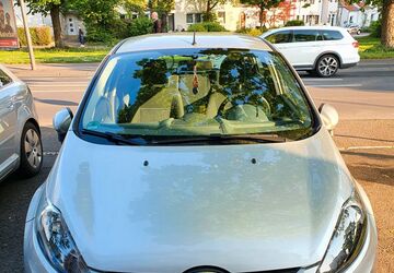 Ford Fiesta 163.000 km 2.700 &euro; Köln 51069